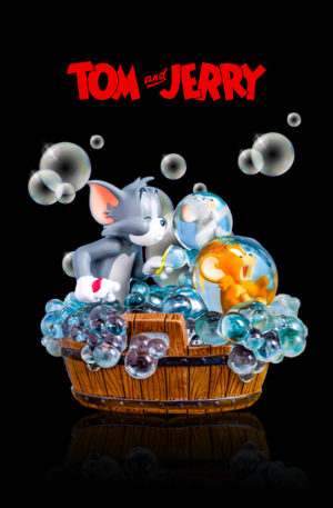 Tom and Jerry Bathing Time Statue