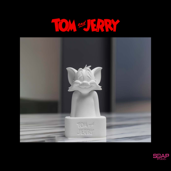TOM AND JERRY AROMATHERAPY ORNAMENT TOM EDITION