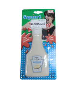 SQUIRT MAYONISE FOOD JOKE