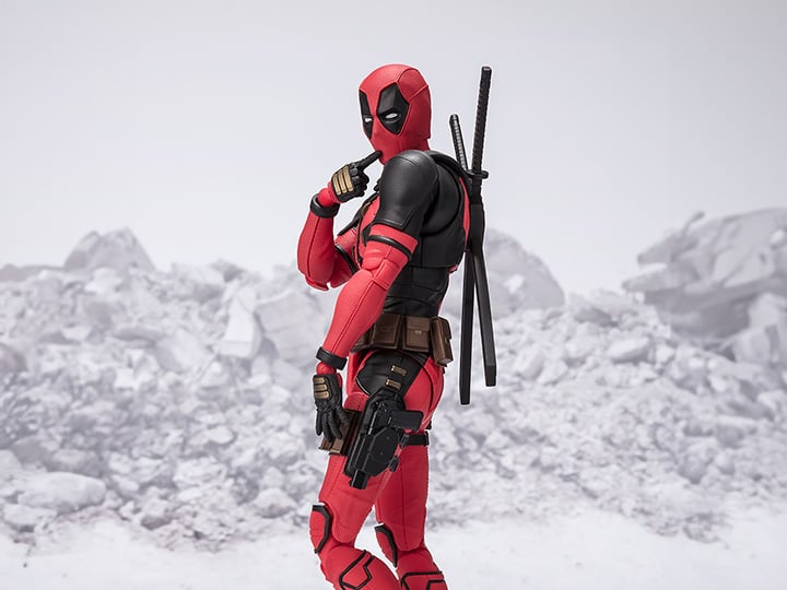 BANDAI DEADPOOL AND WOLVERINE - DEADPOOL ACTION FIGURE - Image 2