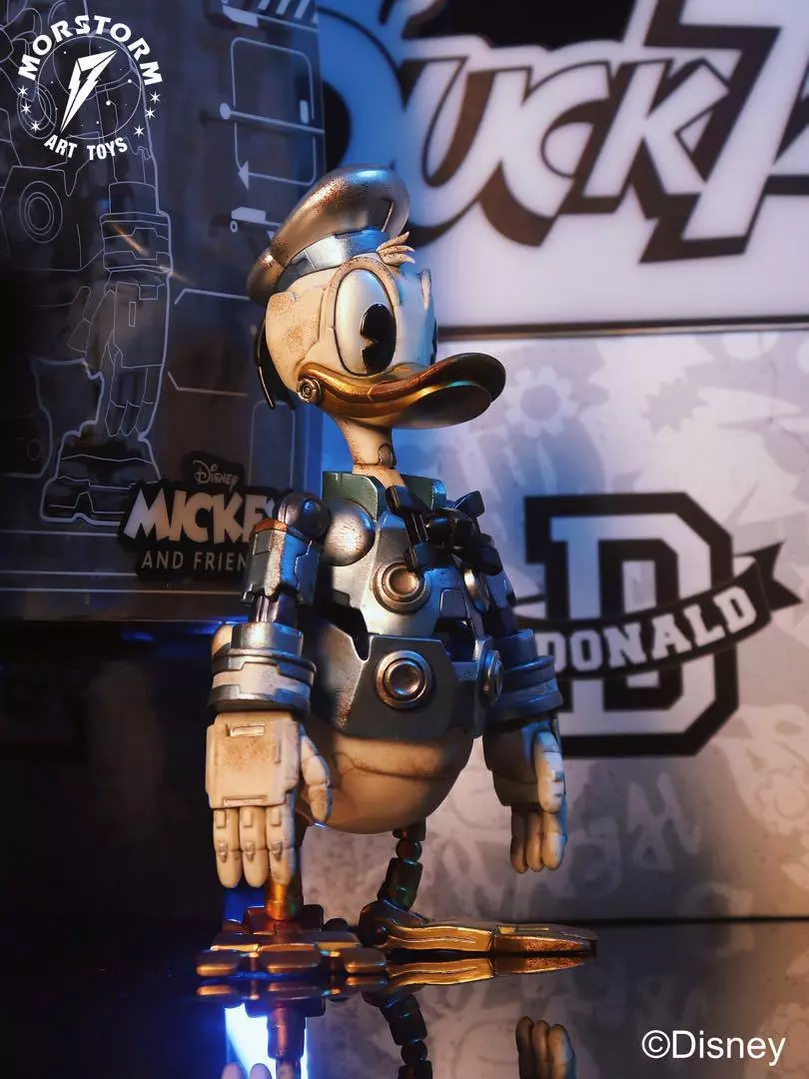 MORSTORM DISNEY MECHANICAL CYBERPUNK DONALD DUCK FIGURE - Image 2
