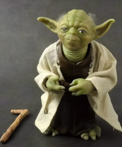STAR WARS MASTER YODA COLLECTIBLE ACTION FIGURE