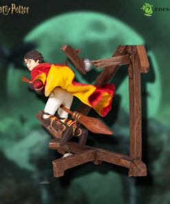 ENESCO x THE WIZARDING WORLD OF HARRY POTTER - QUIDDITCH YEAR TWO FIGURINE - Image 2