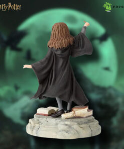 ENESCO x THE WIZARDING WORLD OF HARRY POTTER - HERMIONE QUIDDITCH YEAR TWO FIGURINE - Image 3